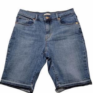 Women's Levi's Bermuda Shorts Sz 29